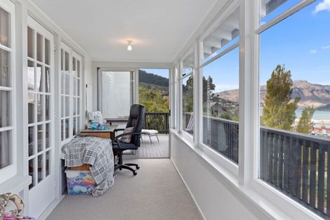 Photo of property in 6 Dudley Road, Lyttelton, 8082