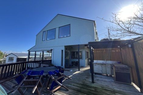 Photo of property in 14 John Street, Titahi Bay, Porirua, 5022