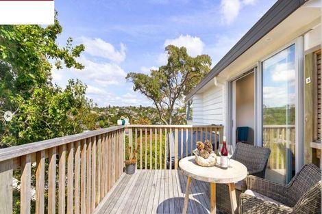 Photo of property in 2/19 Limmer Place, Browns Bay, Auckland, 0632