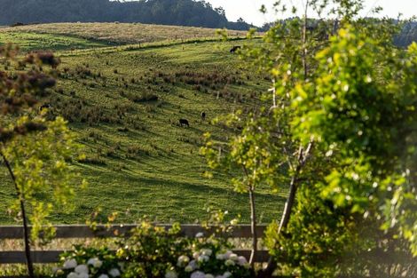 Photo of property in 44 Arone Way, Wainui, Silverdale, 0994