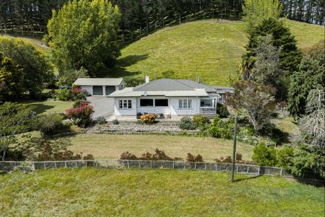 Photo of property in 564 Swamp Road, Puketapu, Napier, 4183