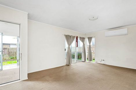 Photo of property in 1/3 Seddon Avenue, Papatoetoe, Auckland, 2104