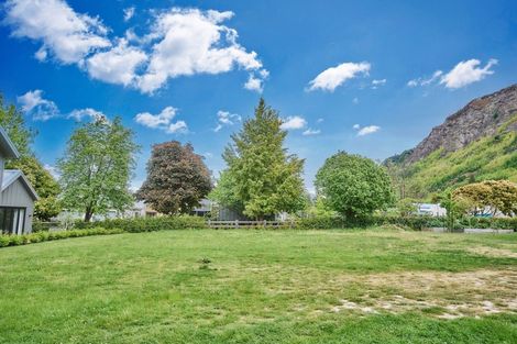 Photo of property in 23 Flynn Lane, Arrowtown, 9302