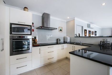 Photo of property in 5 Riverside Place, Katikati, 3129