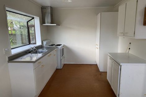 Photo of property in 2/8 Quiet Street, Te Atatu South, Auckland, 0610