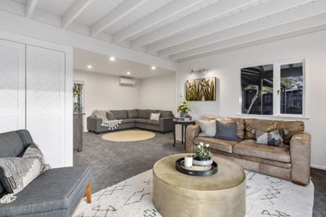 Photo of property in 3b Shiloh Way, Greenhithe, Auckland, 0632