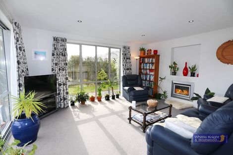 Photo of property in 3 Taggart Place, Sockburn, Christchurch, 8042