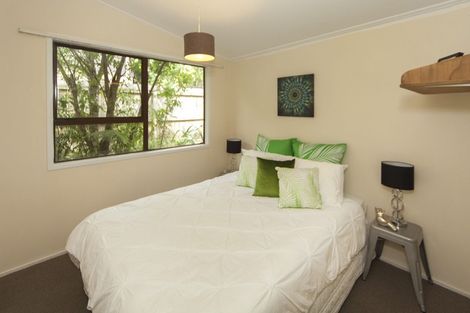 Photo of property in 5 Glenvar Road, Torbay, Auckland, 0630