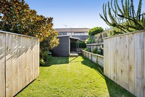 Photo of property in 4 Whenu Way, Bell Block, New Plymouth, 4312
