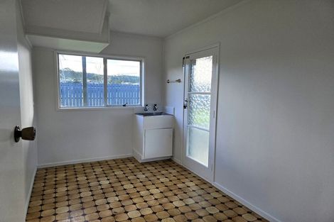Photo of property in 6 Deacon Road, Riverhead, Kumeu, 0892