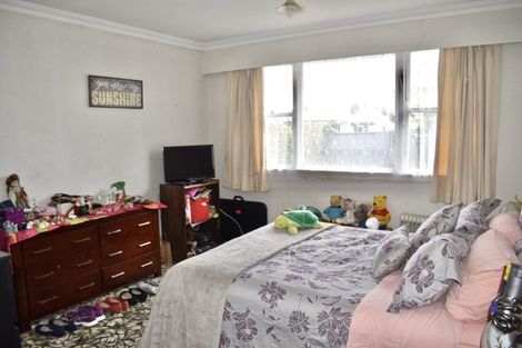 Photo of property in 98 Queen Street West, Levin, 5510