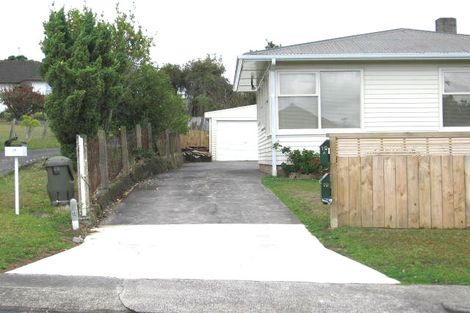 Photo of property in 19 Waitaki Street, Henderson, Auckland, 0612