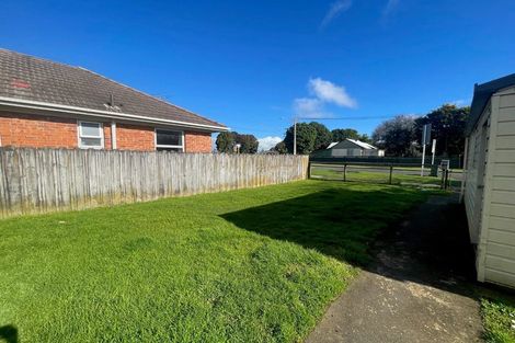 Photo of property in 1a Kent Road, Manurewa, Auckland, 2102