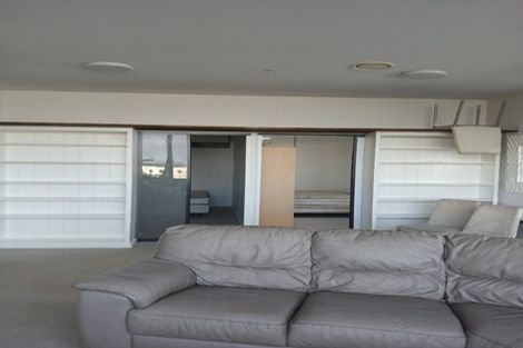 Photo of property in Twin Towers, 411/17 Putney Way, Manukau, Auckland, 2104