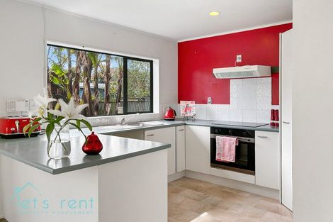 Photo of property in 1/150 Rosebank Road, Avondale, Auckland, 1026
