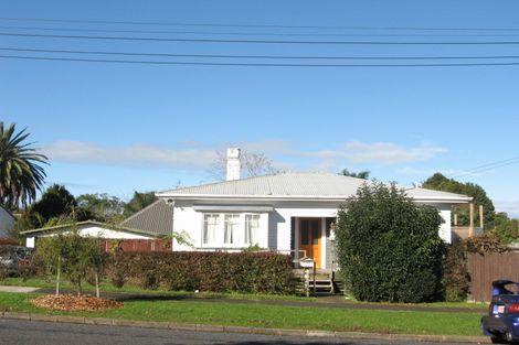 Photo of property in 1/10 Halsey Road, Manurewa, Auckland, 2102