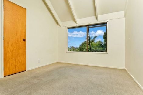 Photo of property in 2/25a Balmain Road, Birkenhead, Auckland, 0626