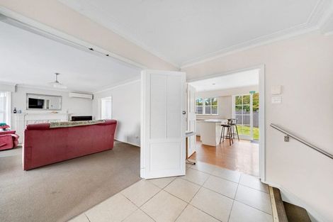 Photo of property in 203 Hill Road, Manurewa, Auckland, 2105