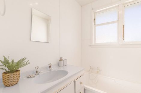 Photo of property in 27 Tirangi Street, Hei Hei, Christchurch, 8042