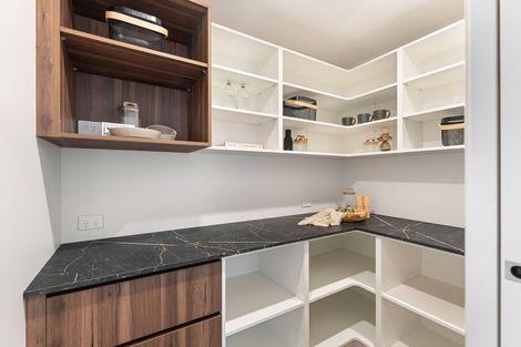 Photo of property in 7 Rangeview Drive, Kelvin Grove, 4414