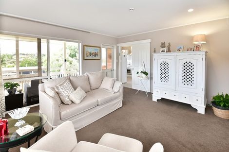 Photo of property in 2a Melia Place, Stanmore Bay, Whangaparaoa, 0932