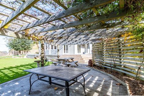 Photo of property in 10122 State Highway 1, Taihape, 4795