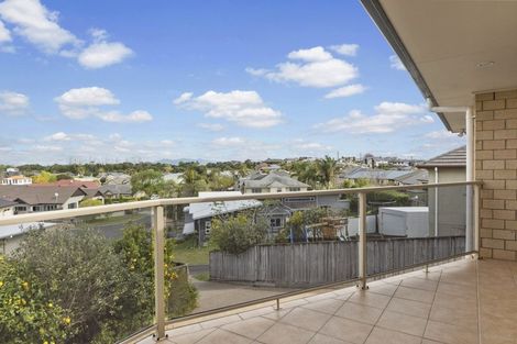 Photo of property in 104 Rototuna Road, Rototuna, Hamilton, 3210