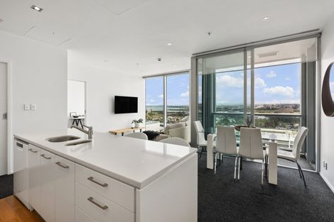 Photo of property in Sentinel Apartments, 905/3 Northcroft Street, Takapuna, Auckland, 0622