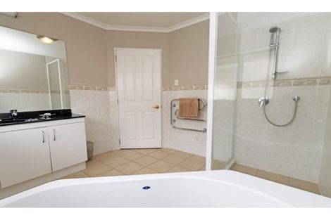 Photo of property in 5 Hoya Court, Henderson, Auckland, 0610