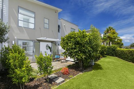 Photo of property in 14/40 Scarlet Oak Drive, Schnapper Rock, Auckland, 0632