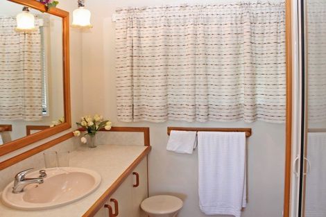 Photo of property in 25 Ridge Road, Tairua, 3508