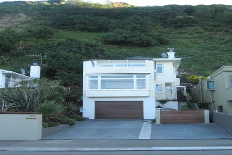 Photo of property in 189 Marine Parade, Seatoun, Wellington, 6022