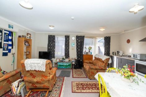 Photo of property in 2a Burrows Place, Frankton, Hamilton, 3204