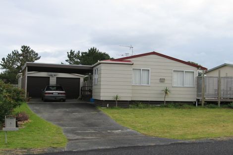 Photo of property in 5 Shamrock Crest, Omaha, 0986