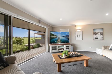 Photo of property in 1513b Kaiaua Road, Mangatangi, Pokeno, 2473