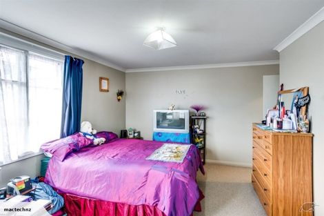 Photo of property in 130 Nuffield Avenue, Marewa, Napier, 4110