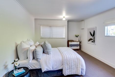 Photo of property in 6 Le Quesne Road, Bay View, Napier, 4104