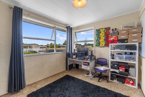 Photo of property in 3 Convair Crescent, Mangere, Auckland, 2022