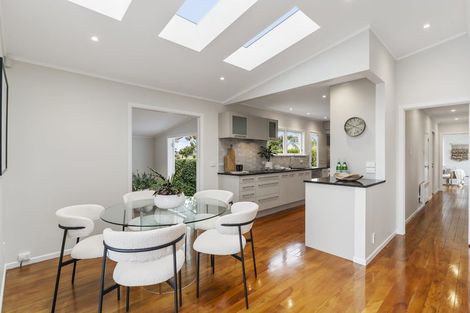 Photo of property in 2/12 Francis Street, Hauraki, Auckland, 0622