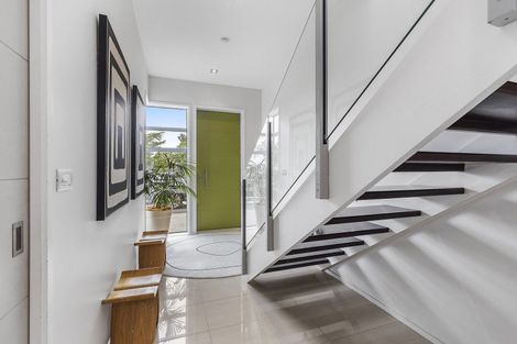 Photo of property in 24 Mewburn Rise, Karori, Wellington, 6012