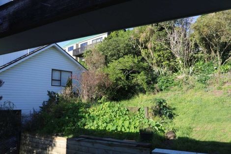 Photo of property in 7 Saint Aidans Way, Tawa, Wellington, 5028