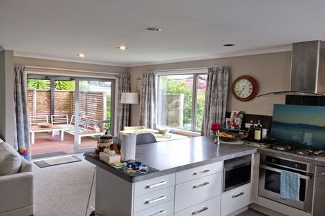 Photo of property in 7 Reeves Road, Acacia Bay, Taupo, 3330