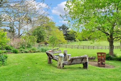 Photo of property in 1559 Kahikatea Flat Road, Kaukapakapa, 0871