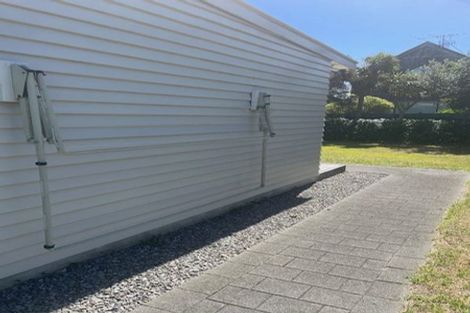 Photo of property in 21 Rauparaha Street, Waikanae Beach, Waikanae, 5036