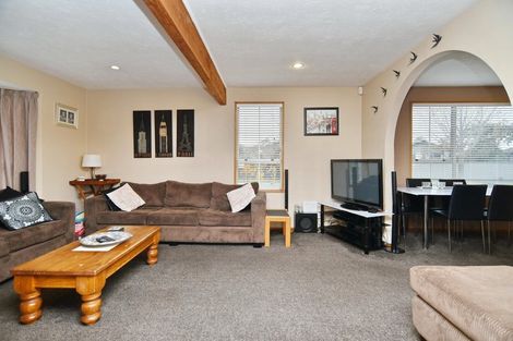 Photo of property in 50 Solomon Avenue, Redwood, Christchurch, 8051