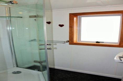 Photo of property in 15 Pompolona Street, Te Anau, 9600