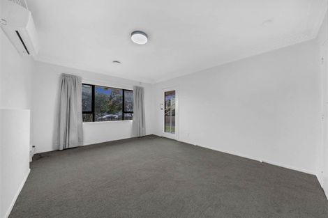 Photo of property in 12 Hunua Road, Papakura, 2110