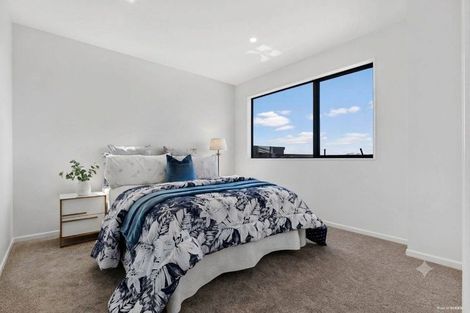 Photo of property in 3/62 Highland Drive, Highland Park, Auckland, 2010