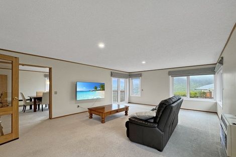 Photo of property in 7 Gavaskar Place, Khandallah, Wellington, 6035