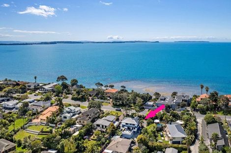 Photo of property in 21 Cliff Road, Torbay, Auckland, 0630